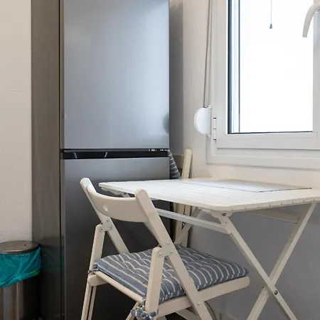 Sea View Split-level Maisonette *